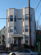 74 W Lincoln Ave in Mount Vernon, NY - Building Photo - Building Photo