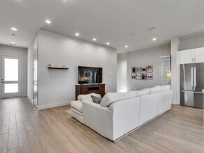 5702 Rucio Ln in Houston, TX - Building Photo - Building Photo