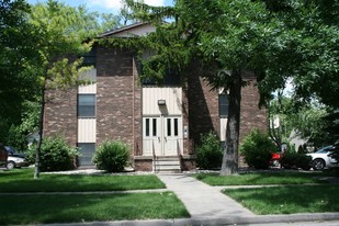 411 Edwin St Apartments