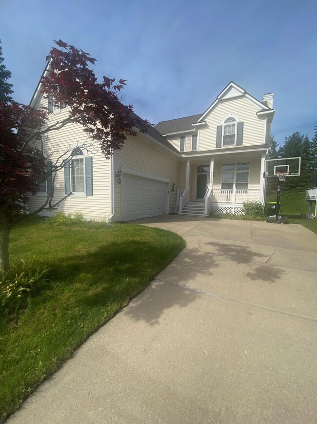 property at 1556 Chapleau Dr