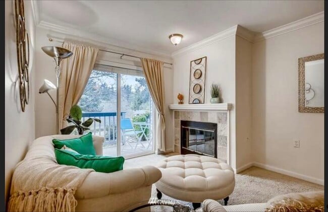 33020 10th Ave SW, Unit Y101 in Federal Way, WA - Building Photo - Building Photo