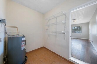 2537 Adams St in Hollywood, FL - Building Photo - Building Photo