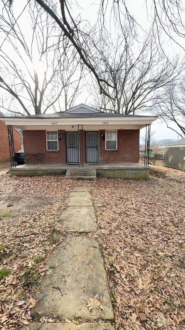 property at 1455 Eloise Rd