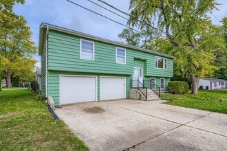 1517 Sherman Ave in Geneva, IL - Foto de edificio - Building Photo