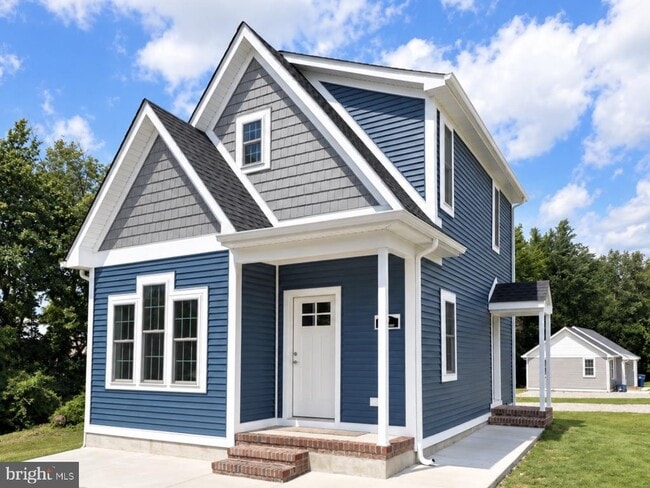 property at 27 Front St
