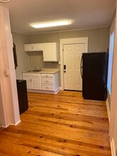 710 W Canal St, Unit Apt B in Picayune, MS - Foto de edificio - Building Photo