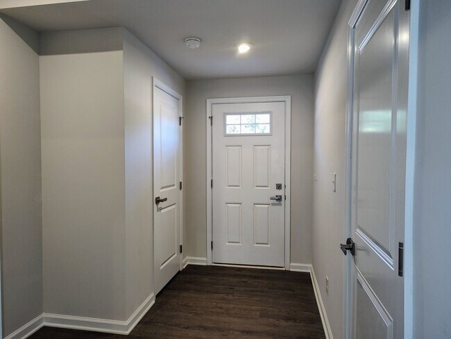 8031 Sinnet Pl in Charlotte, NC - Building Photo - Building Photo