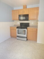 58 Beech St, Unit 2nd Floor in Bristol, CT - Building Photo