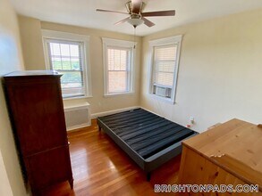 2003 Commonwealth Ave in Boston, MA - Building Photo - Building Photo