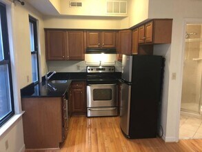 1321 Fairmont St NW in Washington, DC - Building Photo - Building Photo