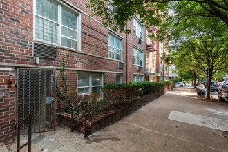 65 Park Ter W in New York, NY - Foto de edificio - Building Photo