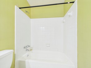 8811 Hunter Ridge Dr in Charlotte, NC - Building Photo - Building Photo