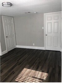 813 Alexander St photo'