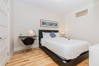 926 Rue Saint-Philippe in Montréal, QC - Building Photo - Building Photo