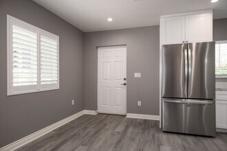 24458 University Ave in Loma Linda, CA - Building Photo - Building Photo