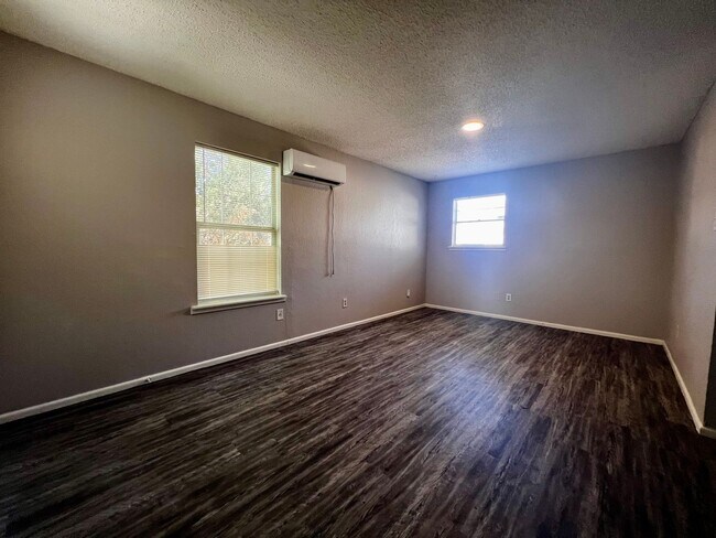 2122 21st St in Lubbock, TX - Building Photo - Building Photo