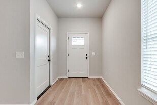 13608-13612 Calli Ct in Oklahoma City, OK - Building Photo