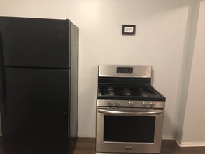 163 Union Ave, Unit 163 in Bridgeport, CT - Building Photo - Building Photo