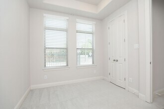 4102 Feagan St in Houston, TX - Foto de edificio - Building Photo