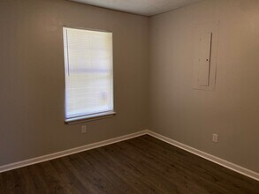 238 E King St in Jackson, TN - Building Photo - Building Photo
