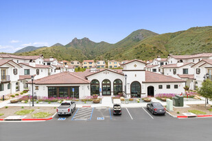 Vintage at Anacapa Canyon Apartments