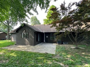 4142 Maine St in Quincy, IL - Building Photo - Building Photo