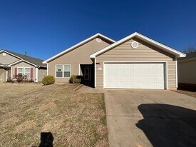 5517 Del Creek Rd in Del City, OK - Building Photo