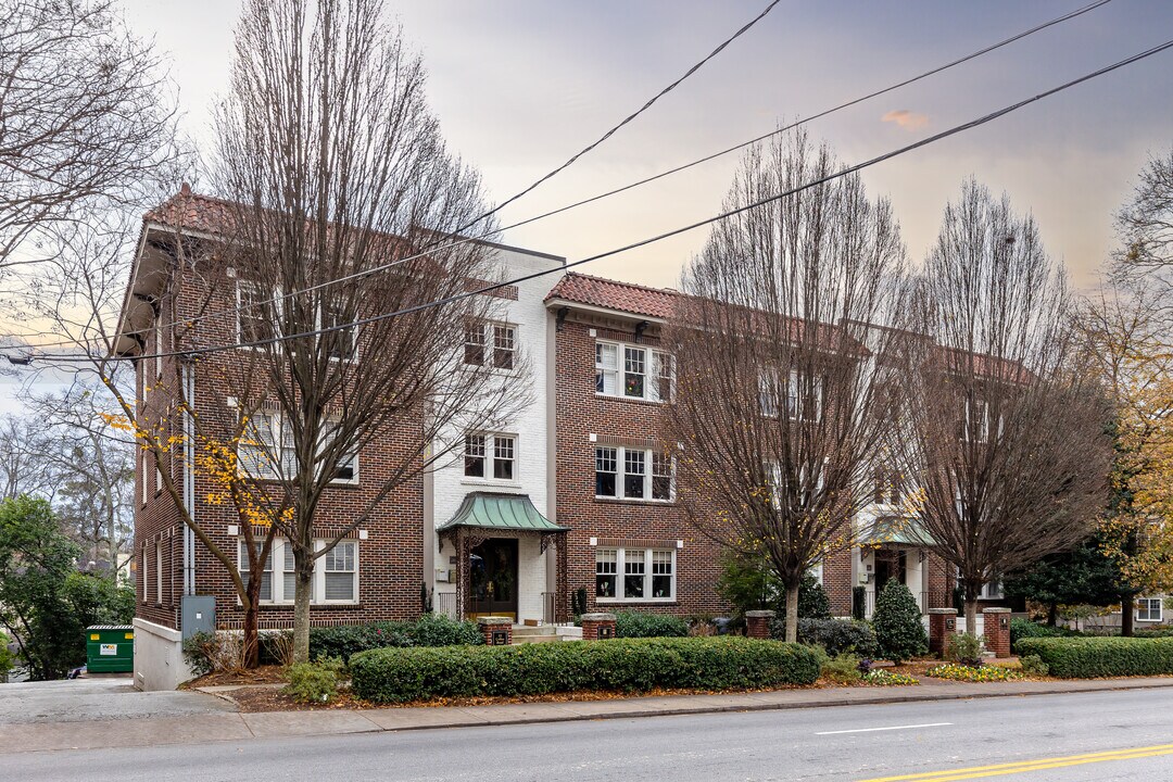 Manchester Condominiums in Atlanta, GA - Building Photo