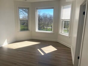 1454 N Kedzie Ave, Unit 3 in Chicago, IL - Building Photo - Building Photo