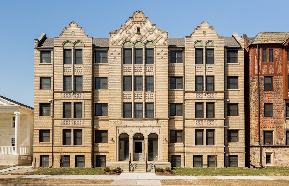 Hazelwood Apartments in Detroit, MI - Foto de edificio