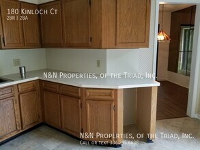 180 Kinloch Ct in Winston-Salem, NC - Building Photo - Building Photo