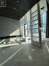 2485 Taunton Rd in Oakville, ON - Building Photo - Building Photo