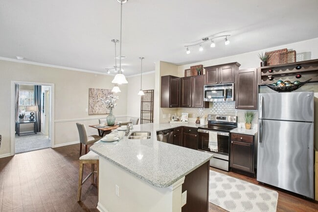 Grove at Shadow Green Apartments in Franklin, TN - Building Photo - Building Photo