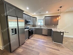 998 Mayson Turner Rd NW in Atlanta, GA - Building Photo - Building Photo