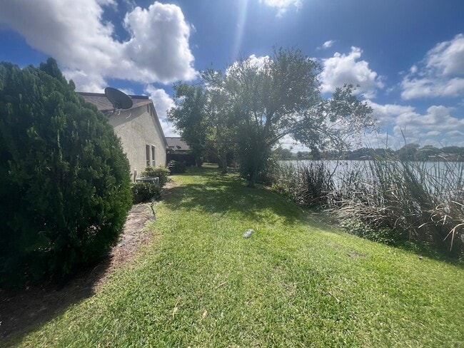 3502 Waterview Cir in Palm Springs, FL - Building Photo - Building Photo