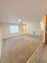 Room in Duplex on North St, Unit 511 in Belmont, NC - Building Photo - Building Photo