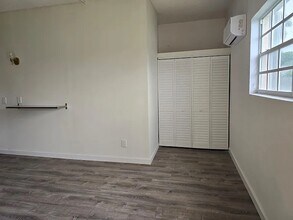 15121 SW 159th St in Miami, FL - Building Photo - Building Photo