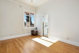 4001-4029 Piedmont Ave in Oakland, CA - Building Photo