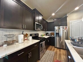 7130 SE Andrea Ln in Adair Village, OR - Building Photo - Building Photo