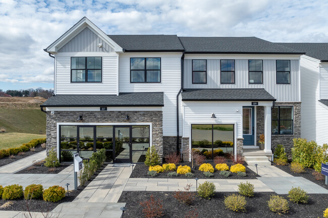 Stonebrook at Upper Merion in King of Prussia, PA - Building Photo - Building Photo