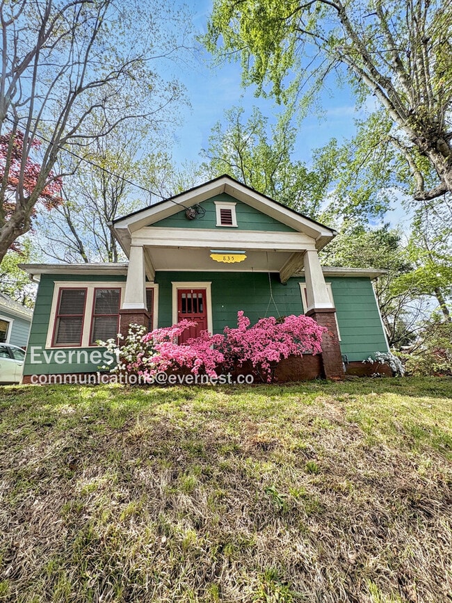 property at 835 Berne St SE