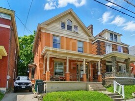 2319 Victor St in Cincinnati, OH - Building Photo