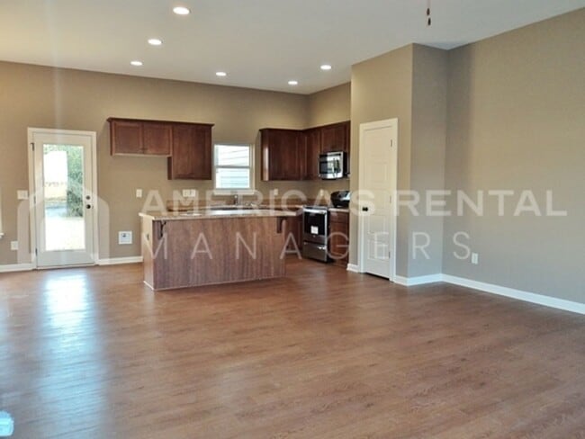 229 The Heights Dr in Calera, AL - Building Photo - Building Photo