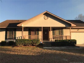 6886 Kingsgate Dr in Fayetteville, NC - Building Photo