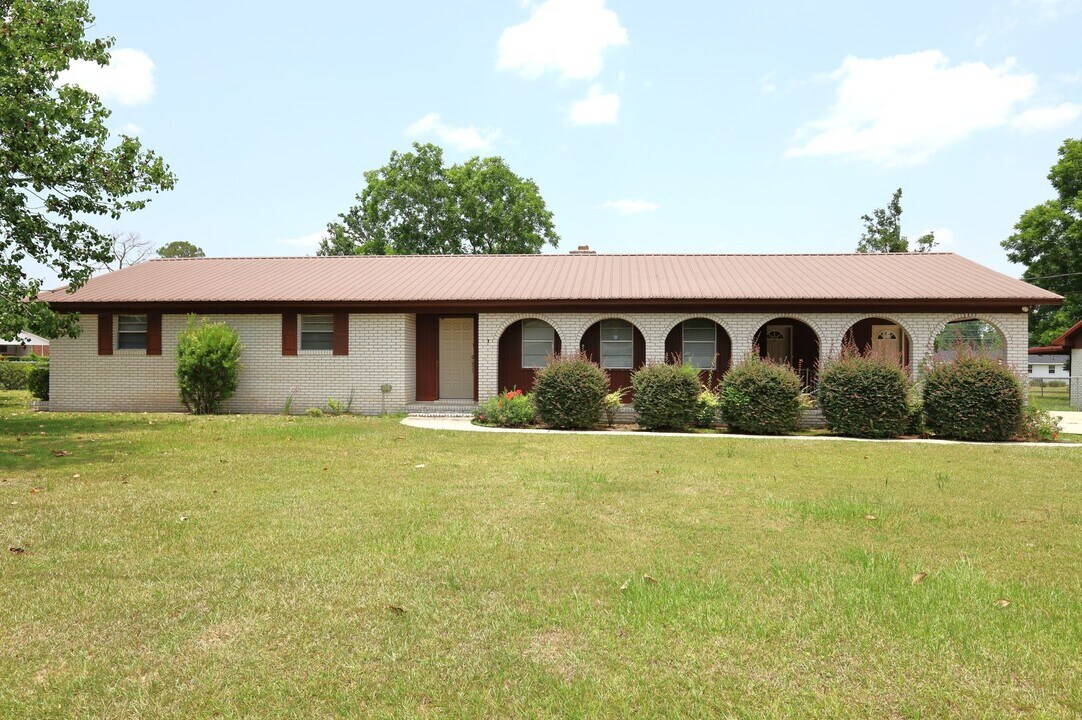 3101 Wallace Dr in Valdosta, GA - Building Photo