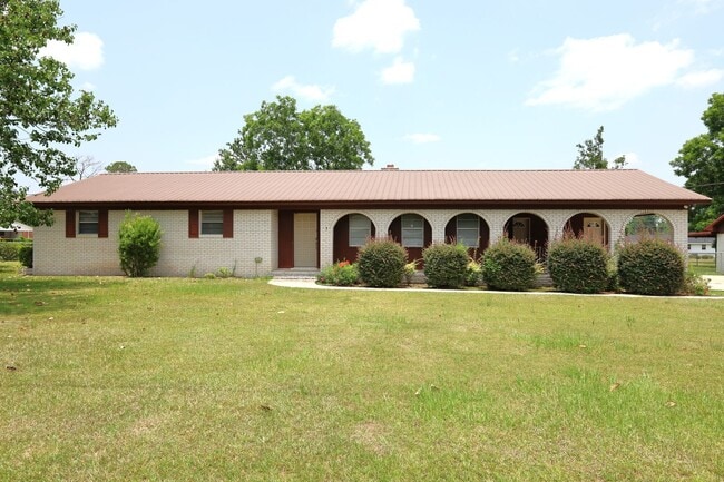 property at 3101 Wallace Dr