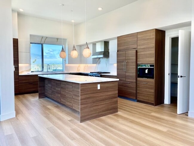 2501 State St in Carlsbad, CA - Building Photo - Building Photo
