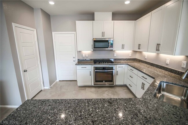 property at 1417 Overseer Ave