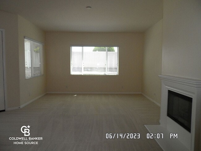 19301 Galloping Hill Rd in Apple Valley, CA - Building Photo - Building Photo