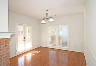 303 Leeward Walk Ln in Alpharetta, GA - Building Photo - Building Photo